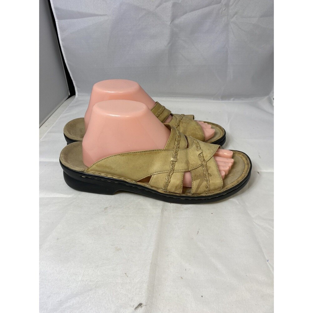 Clarks Light Brown Strappy Leather Slip On Sandals Size 10 Open Toe - Picture 2 of 9